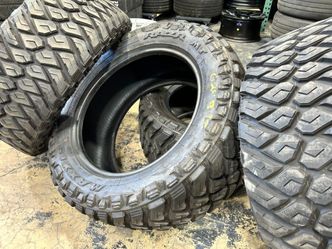 33" LIKE NEW MAXXIS RAZR M/T TIRES 33X12.50R20LT 95% TREAD LIFE 12PLY LOAD F 