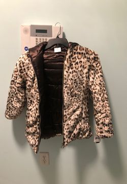 Amy Buyer girls coat zise L 14 for girls 10-14 year old brand new .im in boiling spring sc
