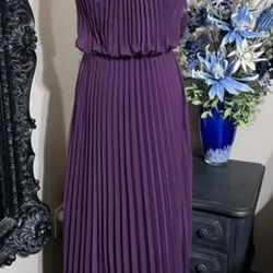 Sexy Cache purple plum long dress formal size 6
