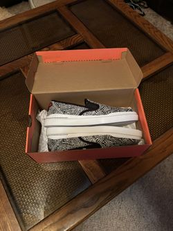 Brand new Khole Haan slip on black/white shoes w/ box men’s size 9.5