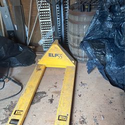 Pallet jack
