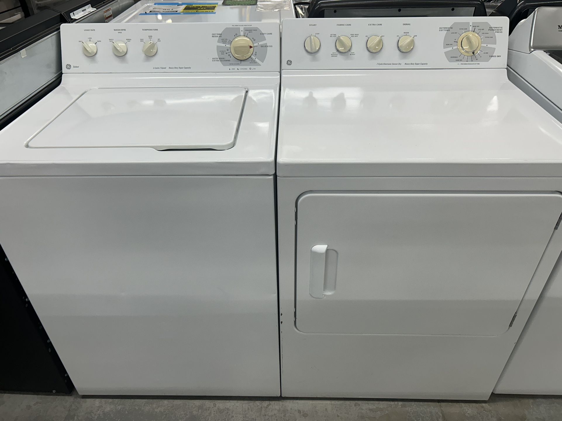 Matching GE Washer Dryer Set