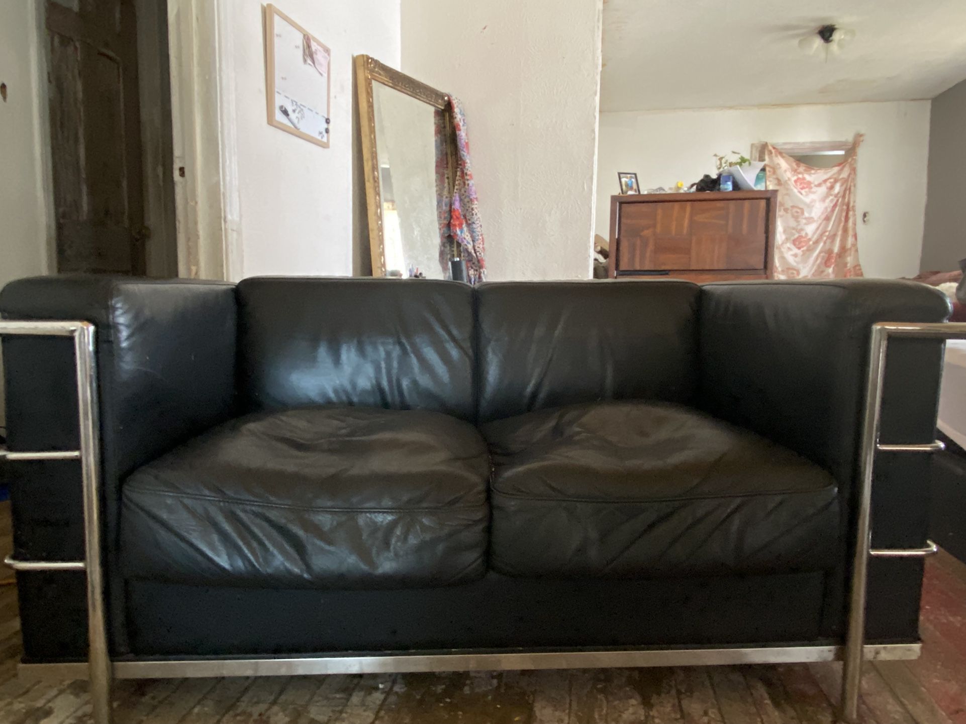  Nice Office Leather Couch 