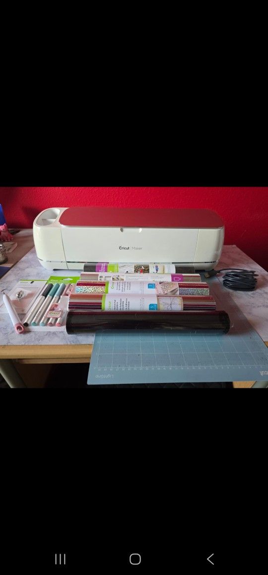 "Brand New Cricut Maker with Tools, Mats, and Vinyl Bundle – Never Used!"