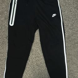 nike tech reflective pants 