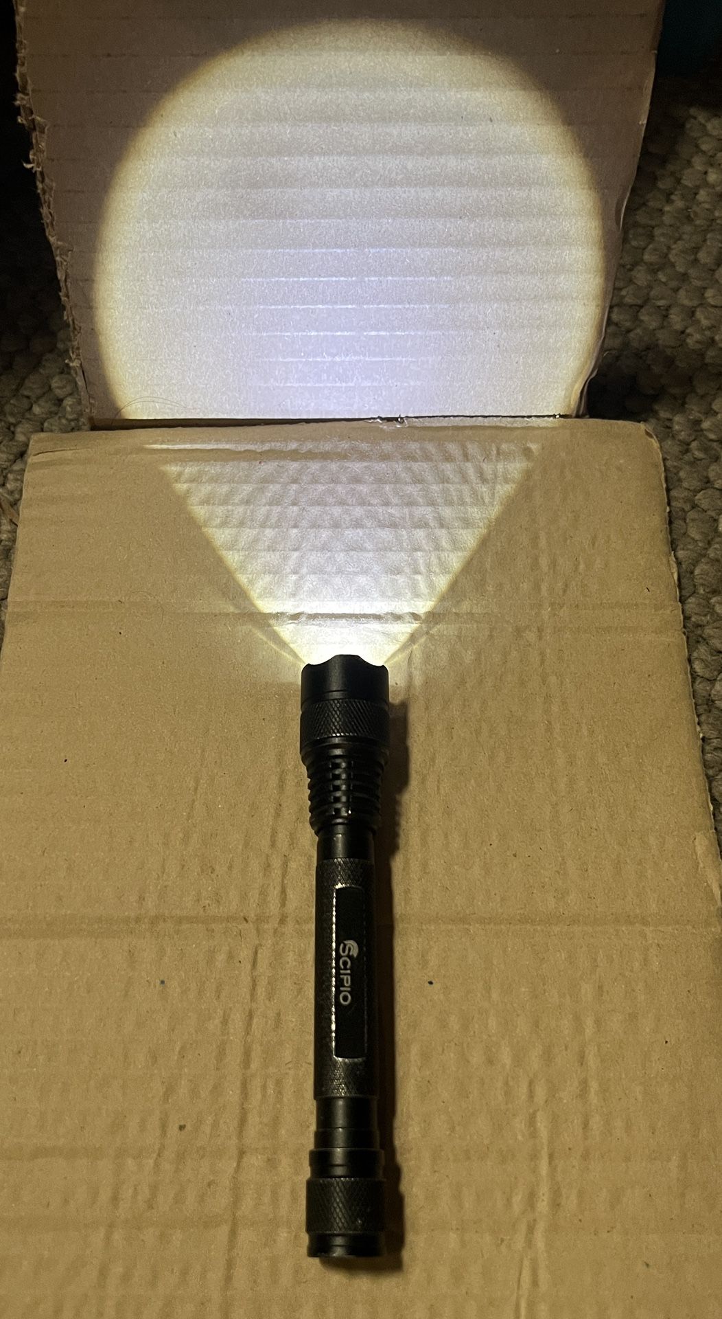 Scipio 120 Lumens LED Flashlight