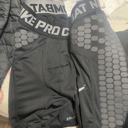 Nike Pro 