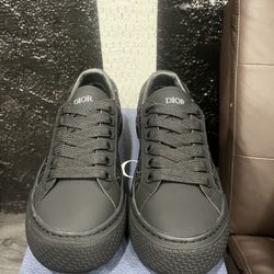 Dior All Black Converse 