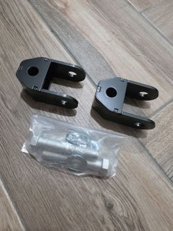 2-4" Rear Shock Extenders 1999 to 2026 Chevy Silverado GMC Sierra 1500, 2500HD, 3500HD, Dodge Ram 1500, Tahoe/Yukon/Escalade - Shock Parts For Rear Le