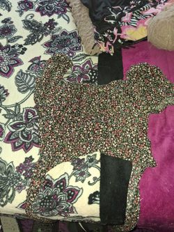 Floral Ruffle Sleeve Crop Top
