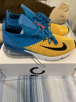 Nike 270 Size 9.5 Men Brand New 