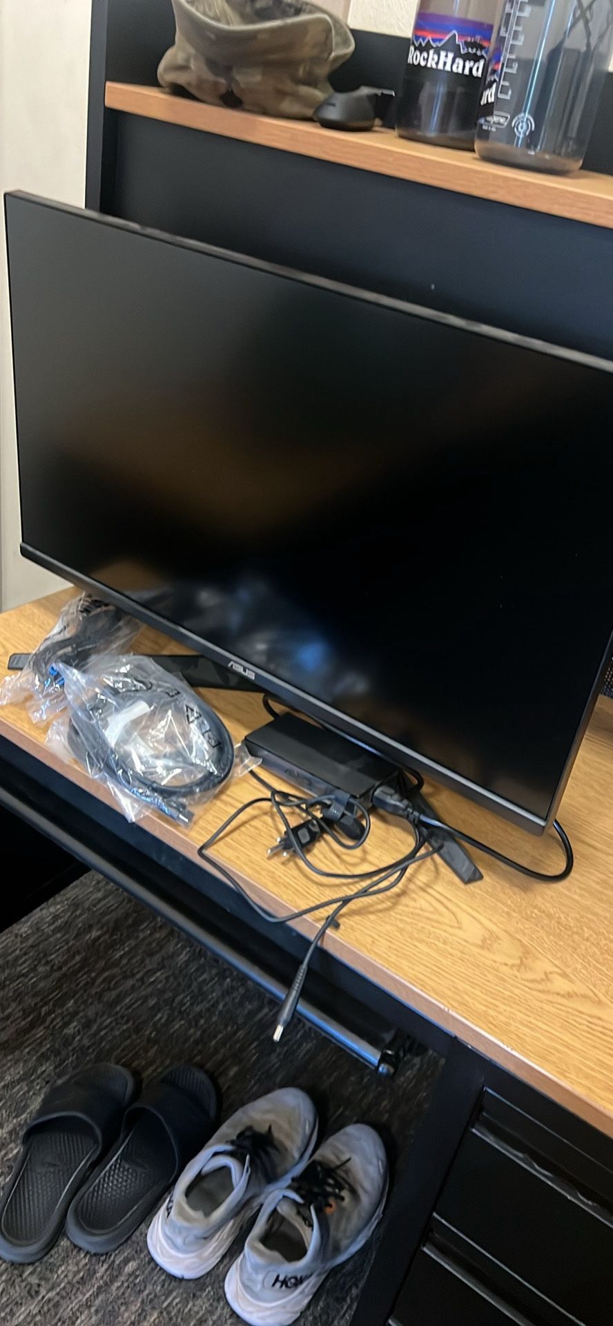 ASUS 28” 4k 144HZ 1ms HDMI 2.1