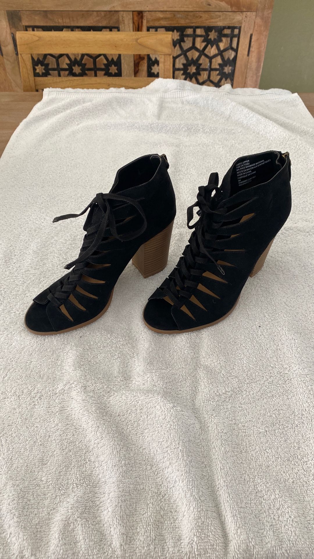 Lace-up High Heel Shoes