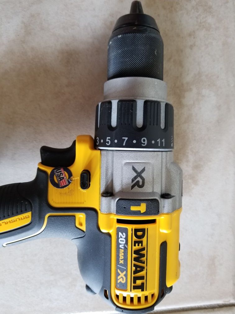 Dewalt DCD996 xr brushless hammer drill