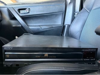 Sony Compact Disc Player CDP-C500 5 Disc Automatic Loading System NO REMOTE