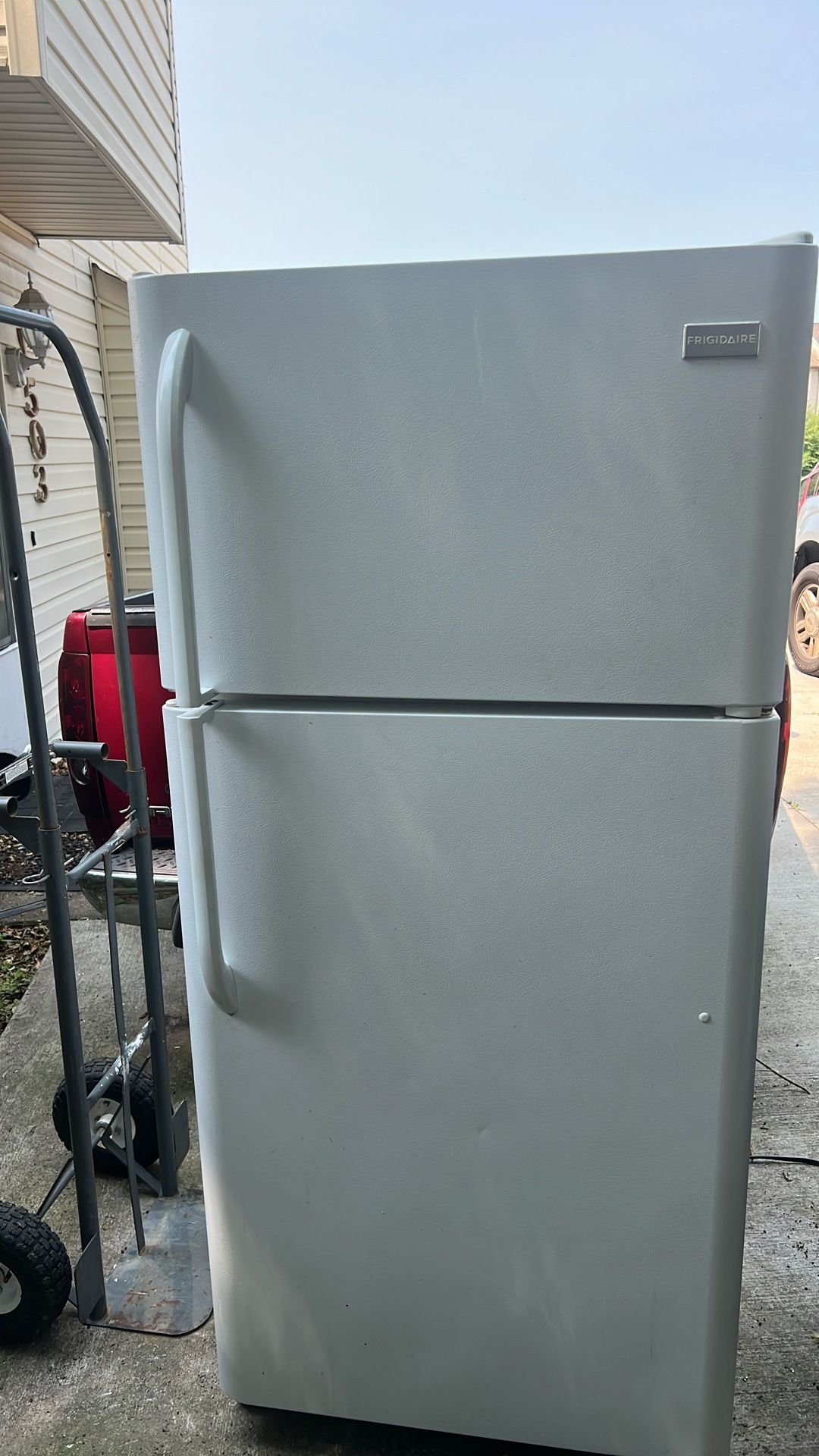 A Nice White Frigidaire Refrigerator Works Fine