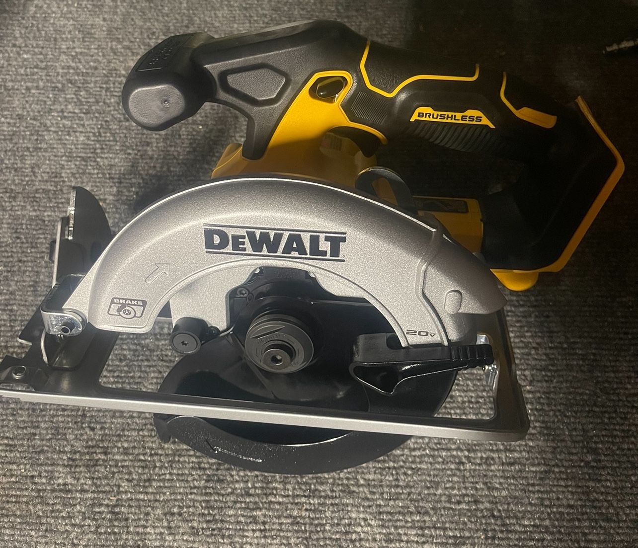 Dewalt Brushless 6 1/2 Circular Saw TOOL ONLY