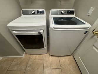 Midea Washer & Dryer