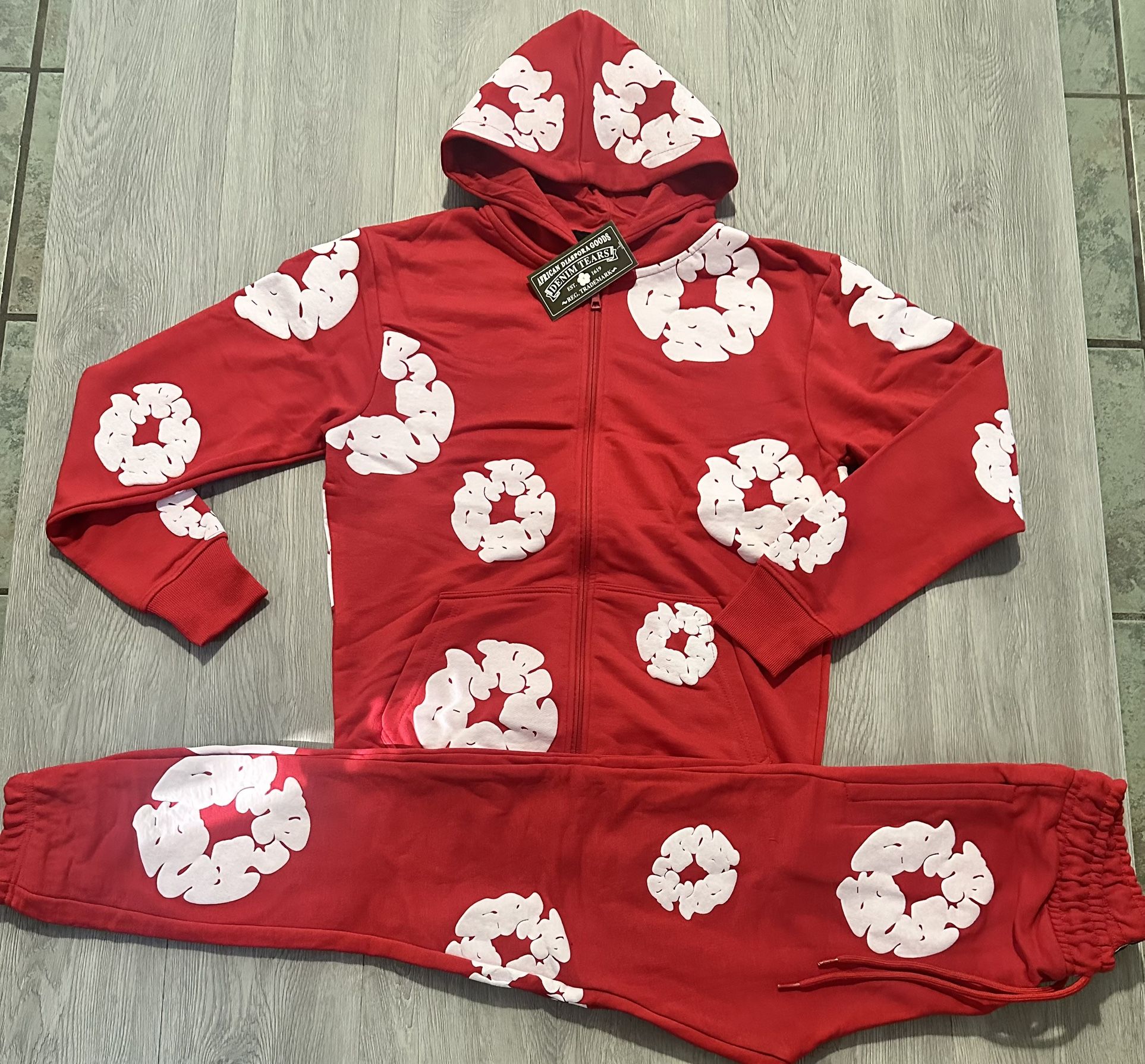 DT Tracksuits’s $70
