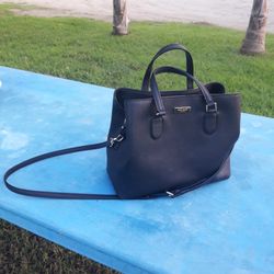 Katy Spade Cross Body Purse Black Barely Use Very Clean out And Inside