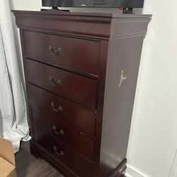 Dresser 