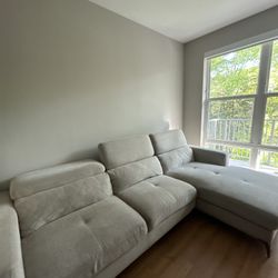 Sofia Vergara Sectional Couch (Ivory)