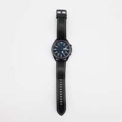 Samsung Galaxy Watch 3 Classic LTE - 45mm with M/L Watch Band.