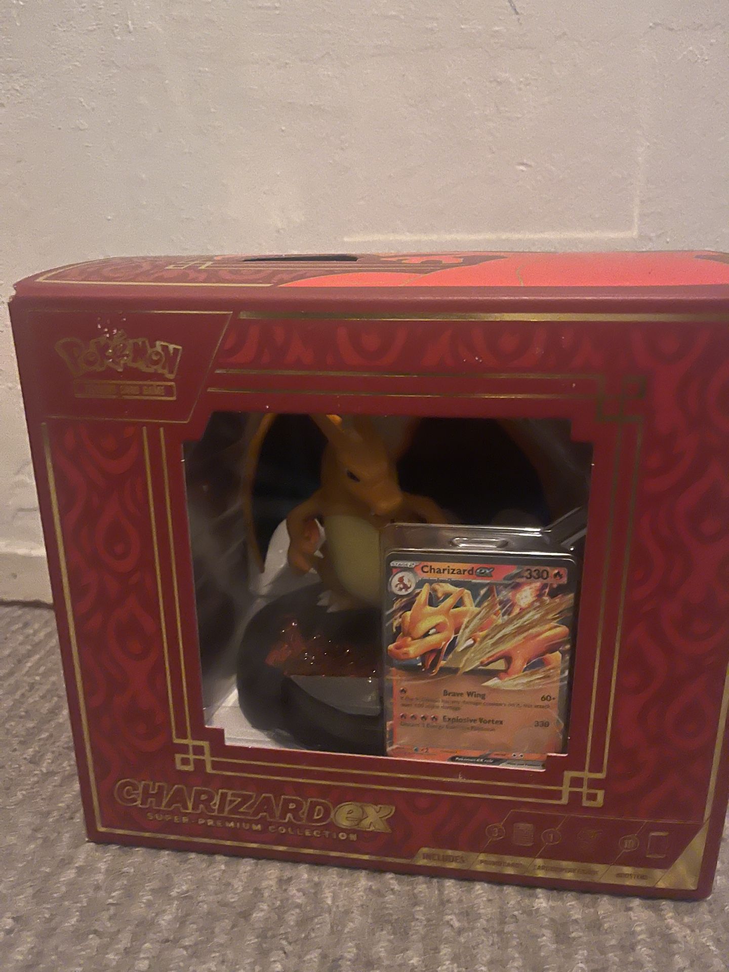 Pokemon Charizard box 