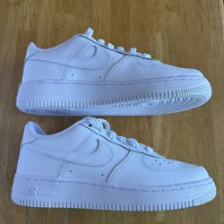 New Nike Air Force 1 Low Triple White Youth 4.5y 6y 6.5y, Women’s 6 7.5 8