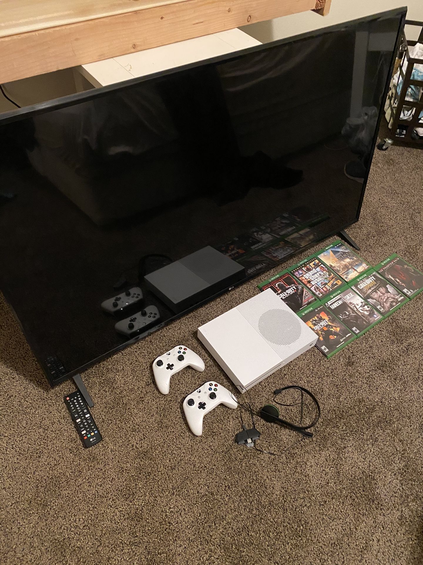Xbox one s 1t & LG smart tv 55”