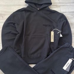 🔥 FEAR OF GOD ESSENTIALS SET – BLACK / STRETCH LIMO – S (NEW)