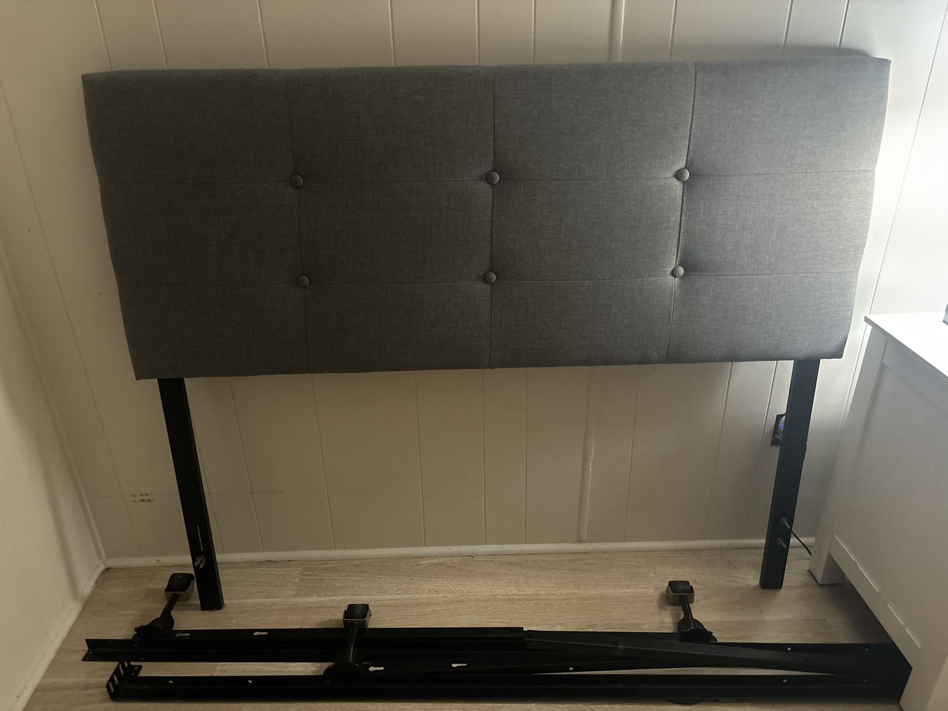 Full Size Head Board And Frame And Box Spring No Mattress
