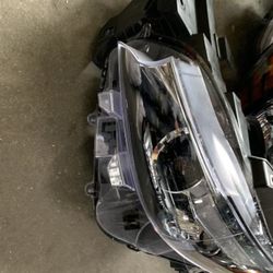 Mazda Cx9 Driver Side Halogen Headlight
