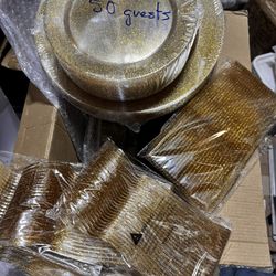 50 guests DINNERWARE SET HARD PLASTIC PLATES CUPS FLATWARE NAPKINS  JUEGO DESECHABLES REUSABLES