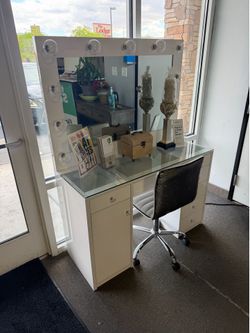 Vanity set! Easy financing! Many colors! 🤩💚💕