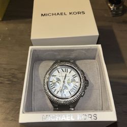 Women’s Michael Kors Watch MK-5634, Silver Chronograph Stainless Steel watch, 