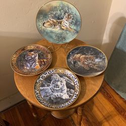 African Cats Collector Plates.         Set (4).       ON SALE NOW 