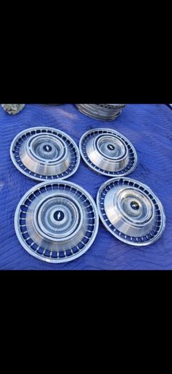 1964 Chevy Impala Hub Caps