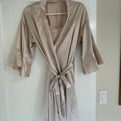 Brand New - Stretch Satin Nightie & Robe