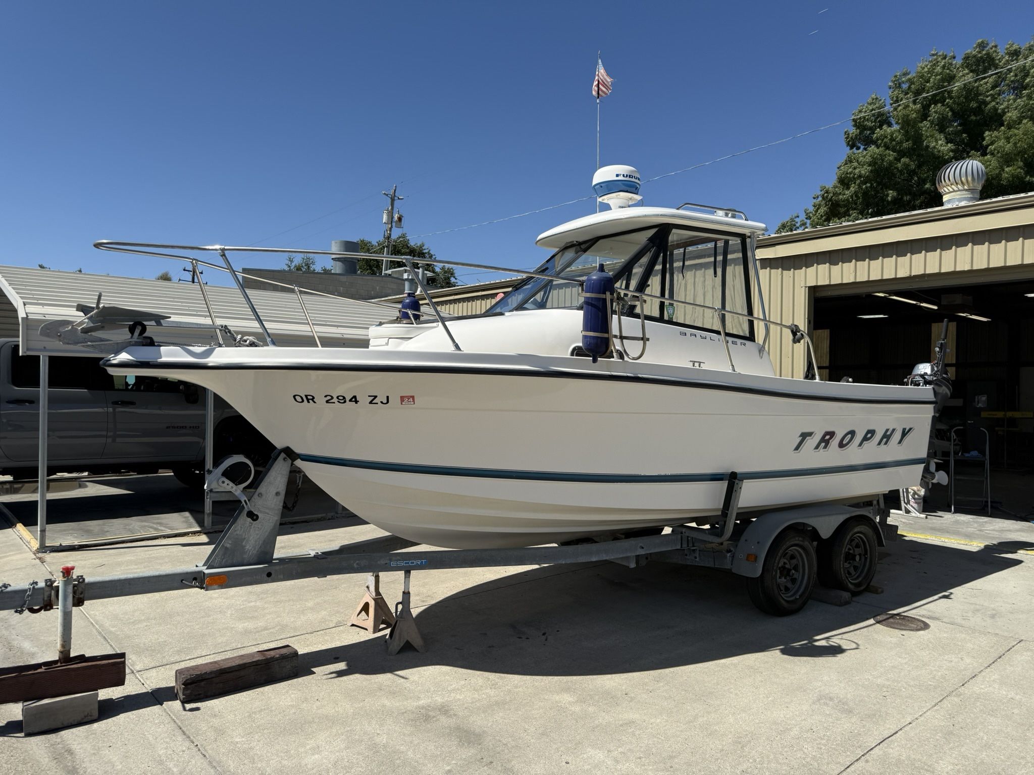 1999 Bayliner Trophy