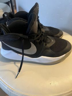 Nike Basketball Shoe