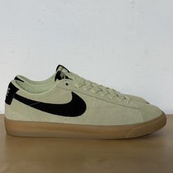 Nike SB Blazer Low GT 'Olive Aura' Sneakers 704939-303 Men's Size 9.5