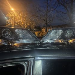 2013 Toyota Camery Headlights