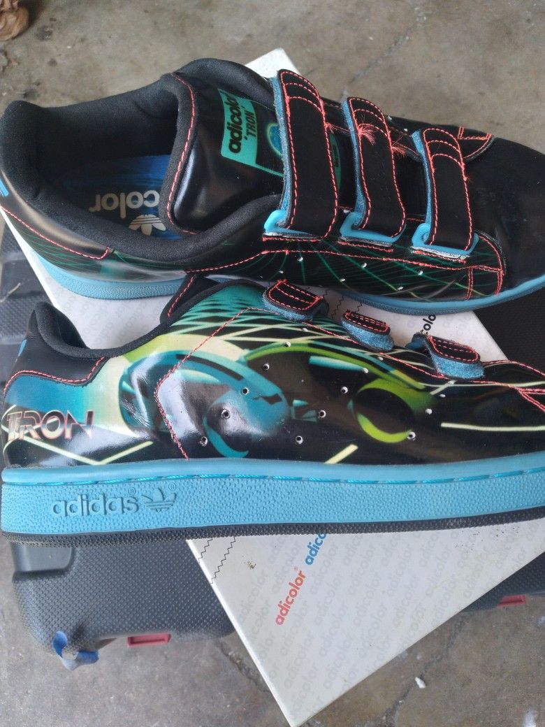 Adidas Tron Shoes Size ½ 