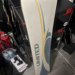 Limited snowboard 