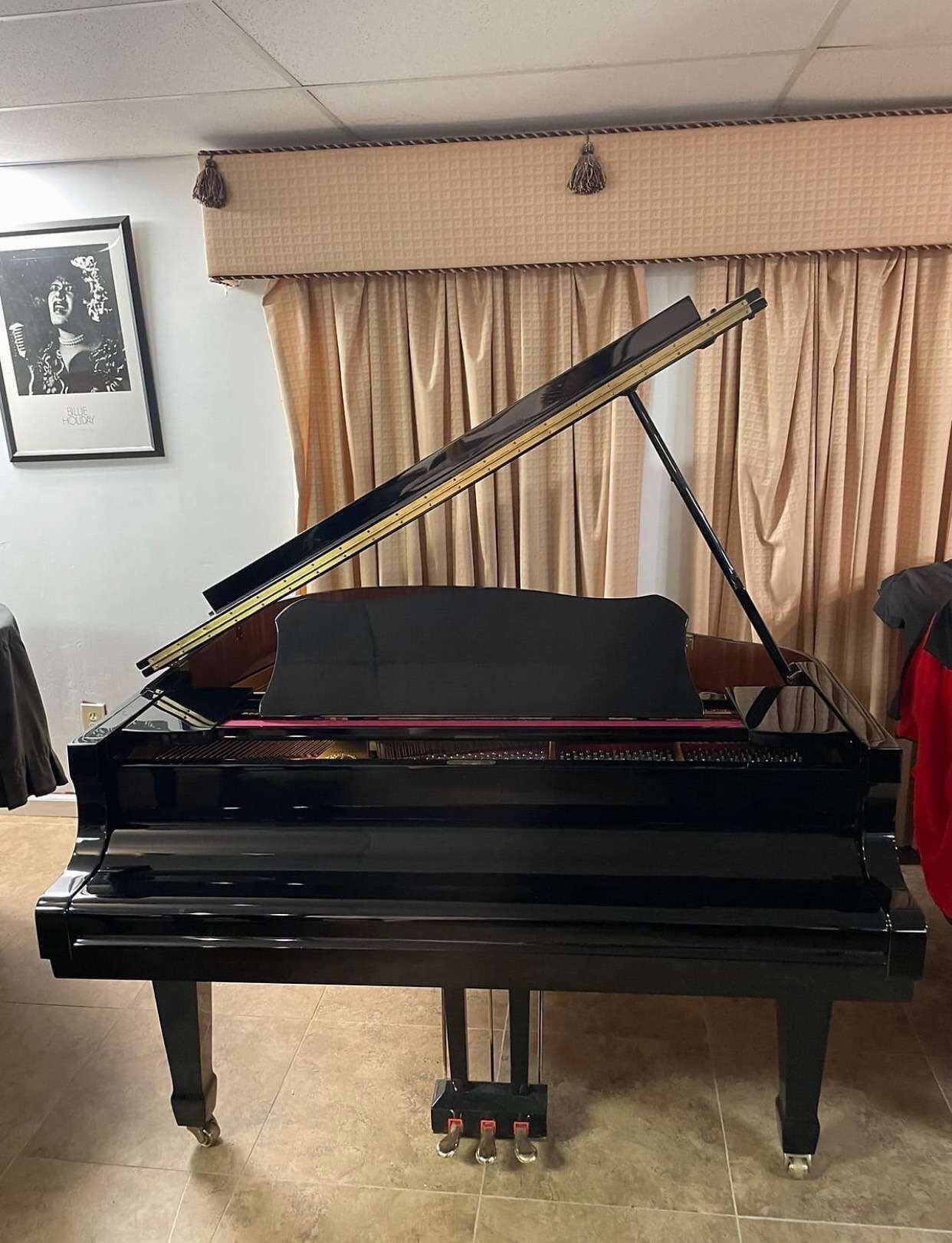 Baby grand piano Bergmann, TG-150, 4’11” In Excellent Condition Going For Free