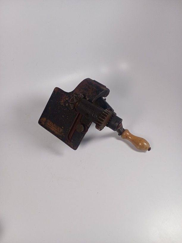 Antique Embroidery Crimper