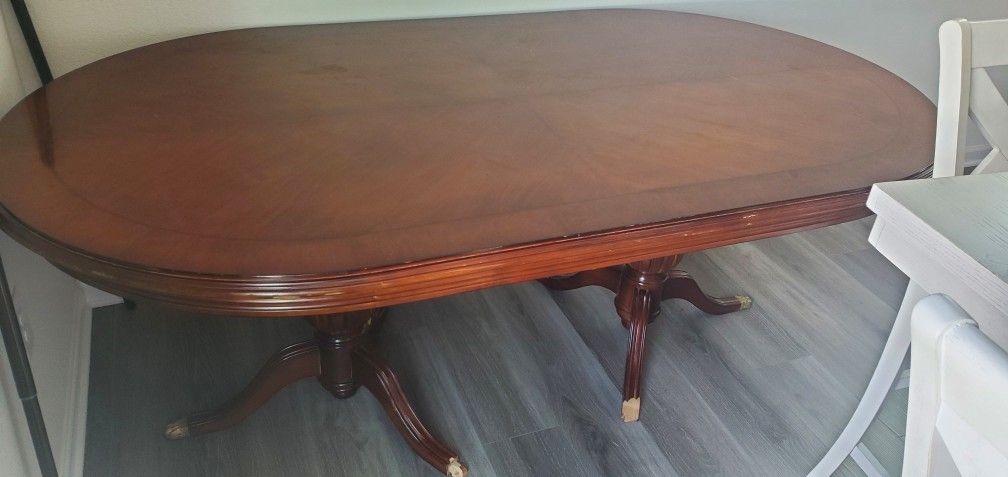 Dining Room Table 