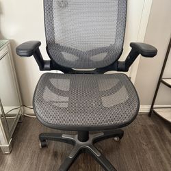 Office Chair  w/Scratch Resistant Wheels