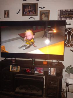Very Nice 55tv With Remote LG In Good Condonion Asking 100 Pick Up Only